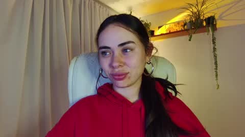 Snapshot of babyprincesstalia chatting on April 2026 05:54:02 AM Talia online show from April 2026 05:54:02 AM