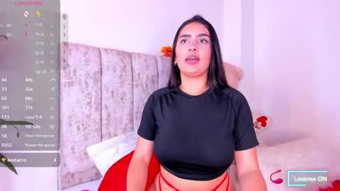 sophie online show from February 2025 10:09:01 PM