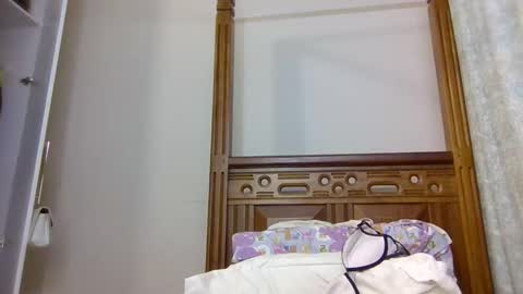 Snapshot of babytylerr chatting on February 2026 04:09:01 AM babytylerr online show from February 2026 04:09:01 AM