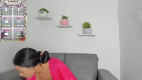 Snapshot of babywoww_ chatting on November 2025 10:28:02 AM CATA online show from November 2025 10:28:02 AM