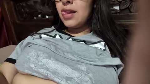 Snapshot of babyymango_ chatting on March 2025 10:59:01 PM Gisselle online show from March 2025 10:59:01 PM