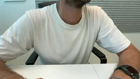 Snapshot of backtoureon chatting on June 2026 10:27:01 AM backtoureon online show from June 2026 10:27:01 AM