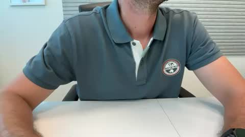 Snapshot of backtoureon chatting on July 2026 10:32:02 AM backtoureon online show from July 2026 10:32:02 AM