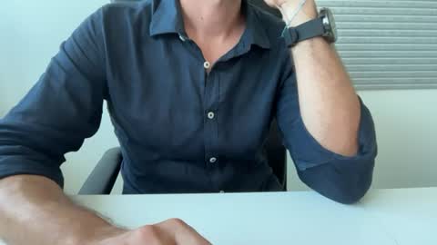 Snapshot of backtoureon chatting on August 2026 02:44:02 PM backtoureon online show from August 2026 02:44:02 PM