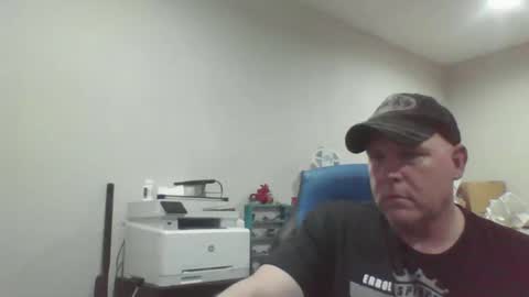 Snapshot of bad_boy4u2abuse chatting on April 2026 07:07:01 PM bad_boy4u2abuse online show from April 2026 07:07:01 PM