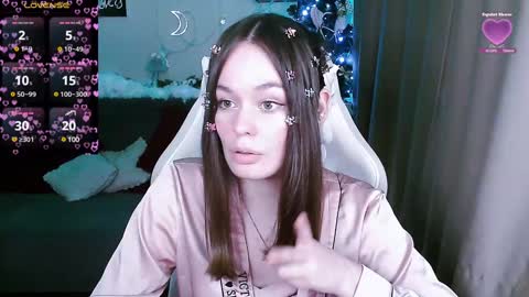 Lin online show from December 2024 06:03:02 PM