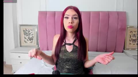 Snapshot of bad_queen22 chatting on October 2025 03:05:01 AM bad_queen22 online show from October 2025 03:05:01 AM