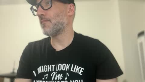 Snapshot of badboymusician chatting on April 2026 01:29:01 AM RockHardDrummer online show from April 2026 01:29:01 AM