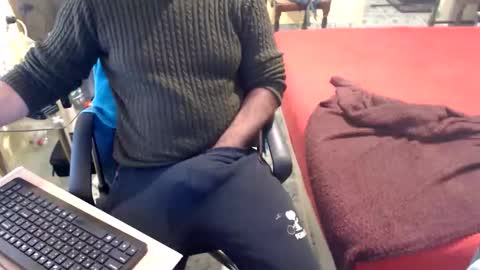 Snapshot of badbulgaro chatting on December 2025 07:14:02 AM badbulgaro online show from December 2025 07:14:02 AM