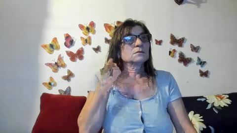 Snapshot of badgg chatting on January 2025 04:27:01 PM Gina online show from January 2025 04:27:01 PM