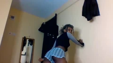 Snapshot of badgurllily chatting on October 2025 06:08:02 PM Lily. online show from October 2025 06:08:02 PM