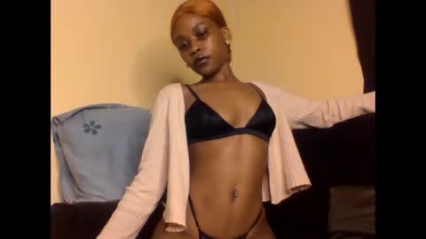 Snapshot of badgurllily chatting on December 2025 04:16:01 PM Lily. online show from December 2025 04:16:01 PM