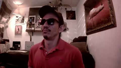 Snapshot of badhombremx chatting on March 2026 03:39:01 AM Mexican livin Off the Wall online show from March 2026 03:39:01 AM