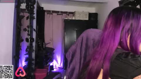 Snapshot of badkatyuska chatting on March 2026 10:35:01 PM Please help me to reach 100 thumbs up online show from March 2026 10:35:01 PM