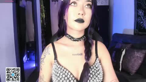Snapshot of badkatyuska chatting on May 2026 10:04:02 PM Please help me to reach 100 thumbs up online show from May 2026 10:04:02 PM