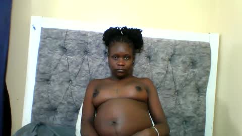 Snapshot of bads_girles chatting on April 2026 07:51:02 PM bads_girles online show from April 2026 07:51:02 PM