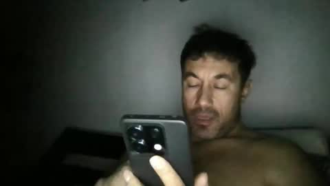 Bagio online show from November 2025 09:00:02 PM