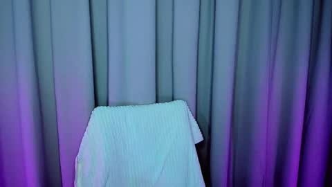 Snapshot of bai1ey chatting on December 2024 12:03:01 PM Bailey online show from December 2024 12:03:01 PM