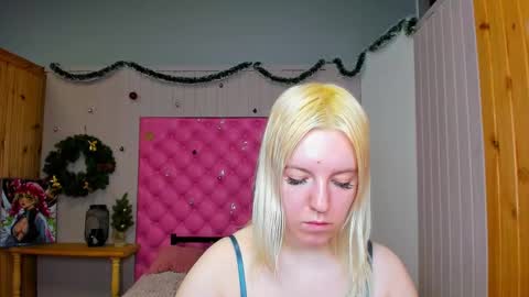 holly online show from February 2025 07:54:02 AM