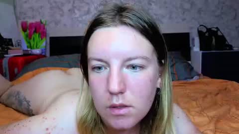 holly online show from July 2026 03:38:01 PM