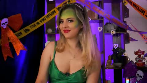 Bailey online show from October 2025 07:32:01 AM