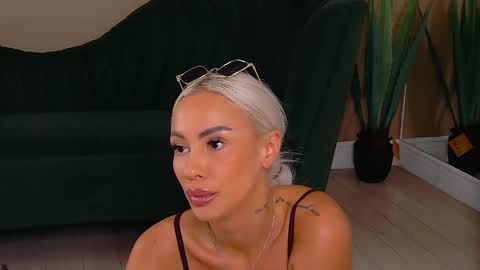 bailey_rush online show from September 2025 01:10:01 PM