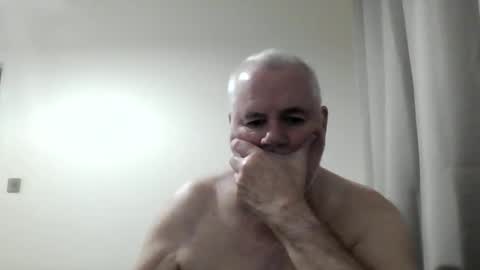 Snapshot of baker242 chatting on February 2026 09:40:02 PM Baker242 online show from February 2026 09:40:02 PM