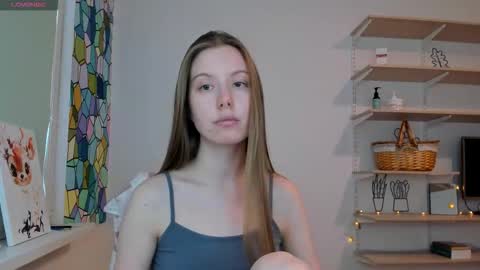 Kira online show from September 2025 01:35:01 PM