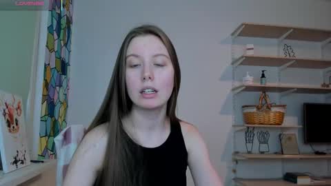 Kira online show from November 2025 02:30:01 PM