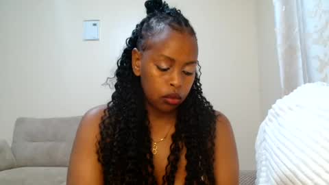 bambi_e online show from July 2026 08:38:02 PM