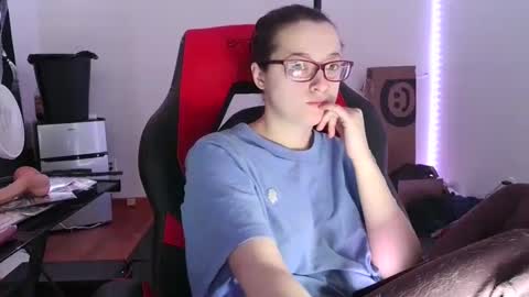 Snapshot of bambiboo8113 chatting on March 2025 07:06:02 PM bambiboo8113 online show from March 2025 07:06:02 PM