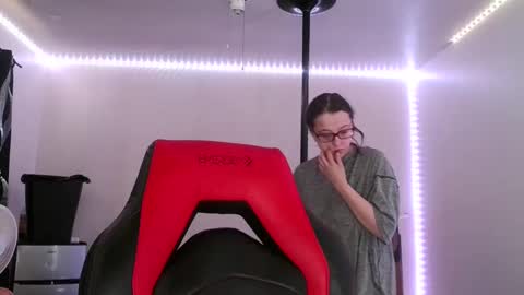 Snapshot of bambiboo8113 chatting on March 2025 07:11:02 PM bambiboo8113 online show from March 2025 07:11:02 PM