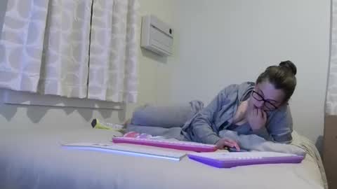 Snapshot of bambiboo8113 chatting on November 2025 03:05:02 AM bambiboo8113 online show from November 2025 03:05:02 AM