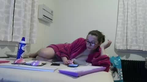 Snapshot of bambiboo8113 chatting on December 2025 05:45:02 AM bambiboo8113 online show from December 2025 05:45:02 AM