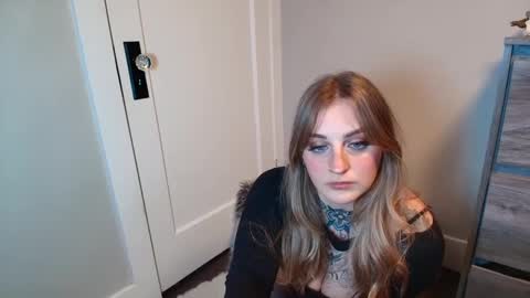 Snapshot of bambidear420 chatting on January 2025 05:41:02 AM Bambi online show from January 2025 05:41:02 AM