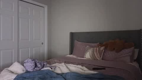 bambifarrina online show from October 2025 12:45:01 AM