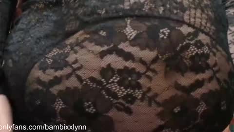 Snapshot of bambixxlynn chatting on March 2026 01:10:02 AM bambixxlynn online show from March 2026 01:10:02 AM