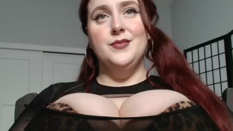 Snapshot of bambixxlynn chatting on May 2026 12:19:02 AM bambixxlynn online show from May 2026 12:19:02 AM