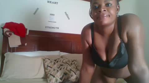 banana_charly online show from November 2025 12:16:02 PM