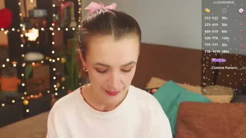 Snapshot of bananya_kitty chatting on April 2026 09:04:01 AM Ellen and online show from April 2026 09:04:01 AM