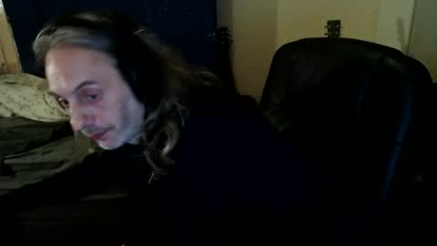 Snapshot of bangintoleather chatting on April 2026 02:12:02 AM bangintoleather online show from April 2026 02:12:02 AM