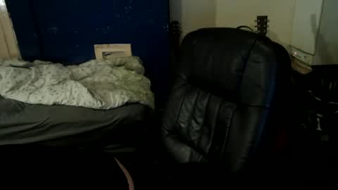 Snapshot of bangintoleather chatting on April 2026 01:08:01 AM bangintoleather online show from April 2026 01:08:01 AM