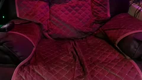 Snapshot of banjoey48 chatting on December 2024 04:46:01 AM BANJOEY online show from December 2024 04:46:01 AM