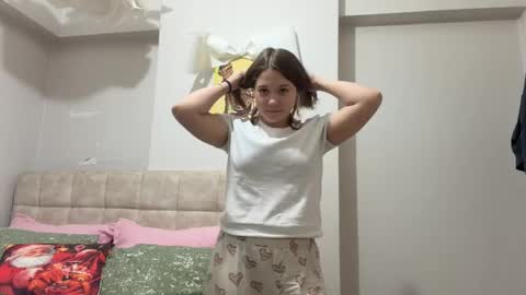 Snapshot of baosznejkowski chatting on May 2026 07:55:02 PM Sumi online show from May 2026 07:55:02 PM