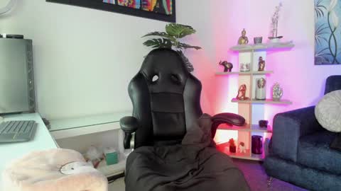 Gabi  online show from January 2025 01:20:02 AM