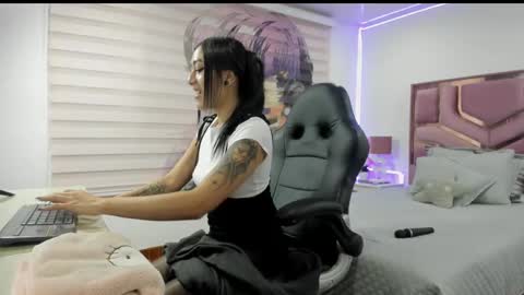 Gabi  online show from February 2025 09:15:01 PM