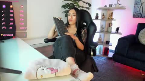 Gabi  online show from September 2025 07:39:02 PM