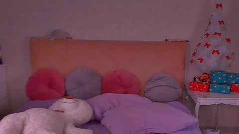 Barbie Kim online show from January 2025 01:53:01 AM