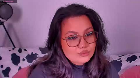 Barbie Kim online show from October 2025 08:07:01 PM