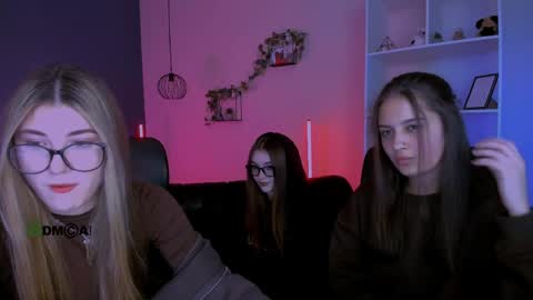 Snapshot of barbara_crazy chatting on April 2026 07:11:02 PM barbara_crazy online show from April 2026 07:11:02 PM